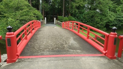 Secret-Gate-bridge-Yonezawa-Castle.JPG