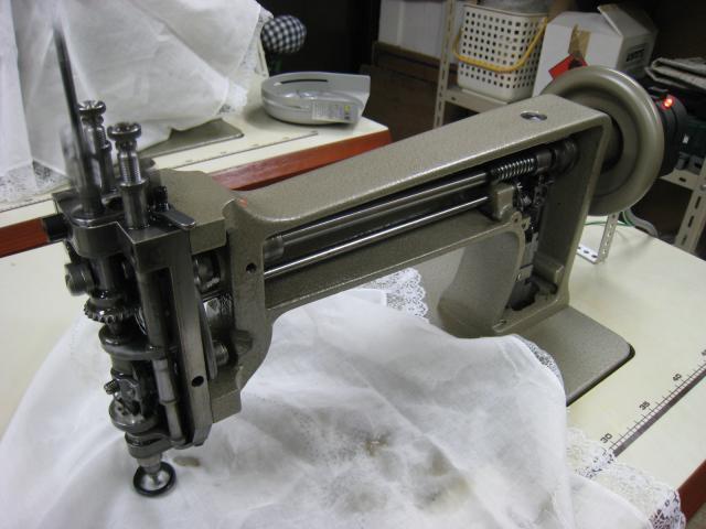 TSUBOI SEWING MACHINE: TREASURE ES-1114-1 ハンドル刺繍ミシン