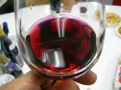 Beaujolais_Nouveau_wine.jpg