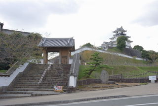 1024px-Kakegawa_castle.jpg