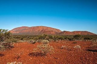 Mount_Augustus_WA.jpg