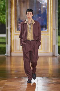 Auralee_ss25_runway_press_look07.jpg