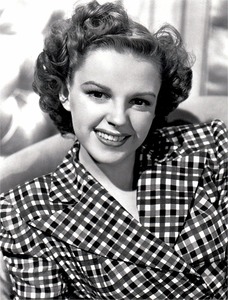 judy-garland-509065_1280.jpg