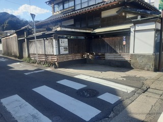 長谷駅から誘導1.jpg