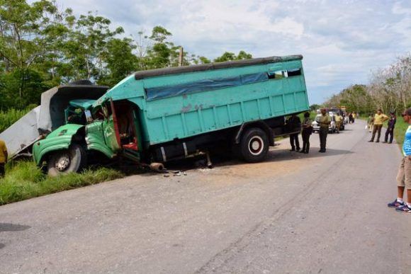 Accidente-de-tránsito-ocurrido-Granma.jpg