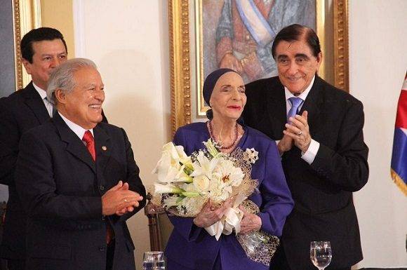 Alicia-Alonso-El-Salvador.jpg