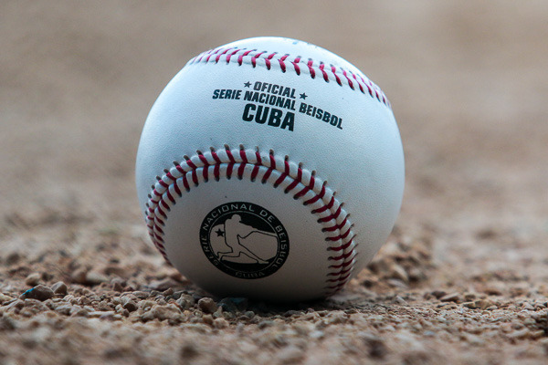 Béisbol Pelota.jpg