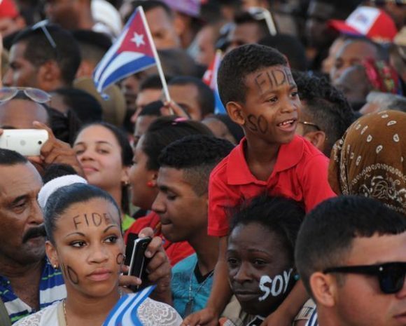 Fidel-acto-santiago-cuba-20161203-2.jpg