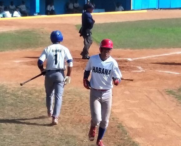 Víctor-Mesa-Jr-Sub-18-La-Habana.jpg