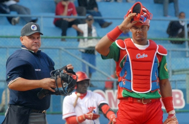 Yosvani-Alarcón-WBC.jpg