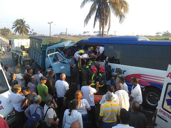 accidente-sancti-spiritus-3.jpg