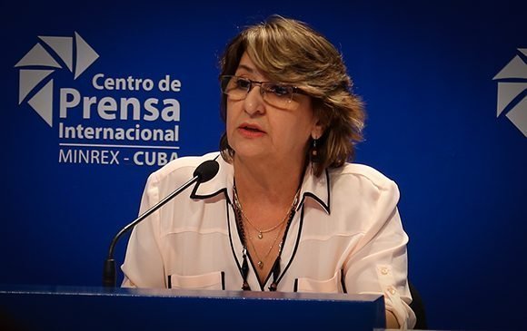 alina-balseiro-comision-electral-cuba.jpg