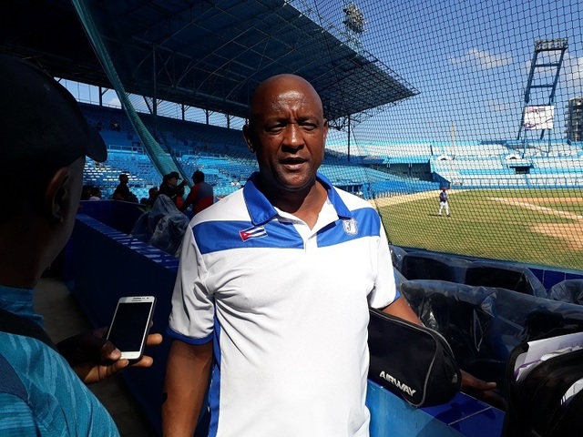 arly-zamora-beisbol-comisionado-habana.jpg