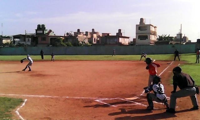 beisbol-sub12-3.jpg