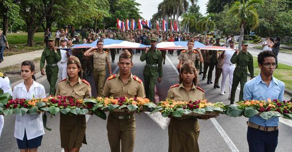 camilo-cienfuegos-tributo-5.jpg