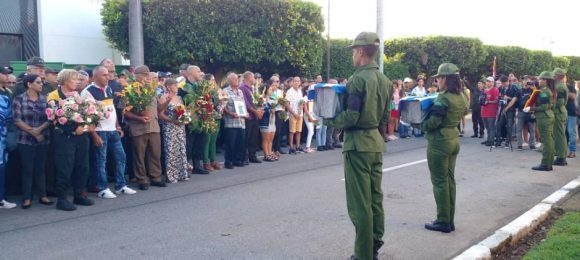 cuba-bomberos-cementerio-colon1.jpg