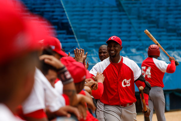 equipo-cuba-beisbol-Alexander-Ayala.jpg