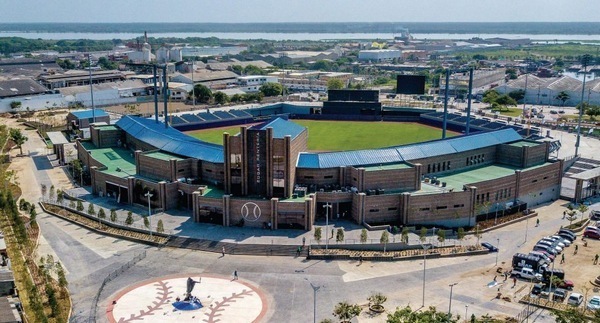 estadio edgar renteria.jpg