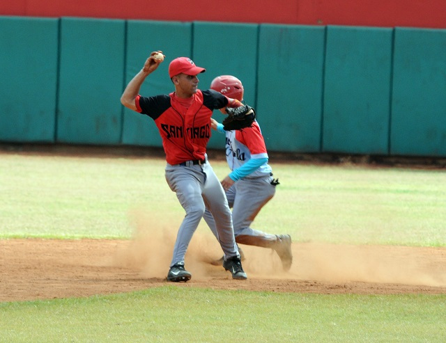 fabricio_miniet_beisbol_santiago_de_cuba.jpg