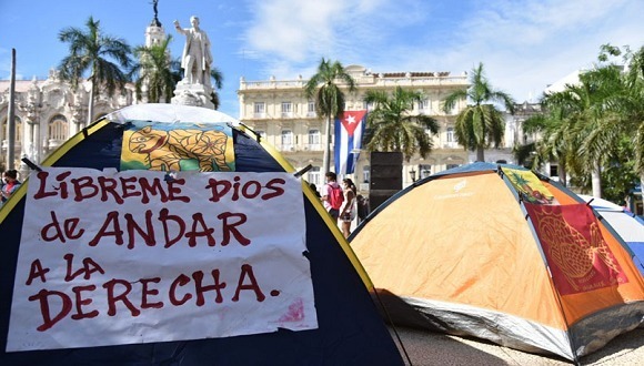 panuelos-rojos.jpg