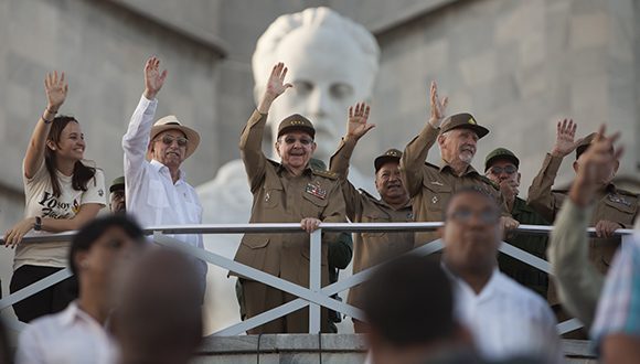 revista-militar-y-marcha-de-todo-el-pueblo-0.jpg