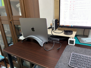 desk_001.jpg