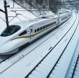 DALLEE 2023-07-19 13.44.08 - Bullet train runs in snow..png